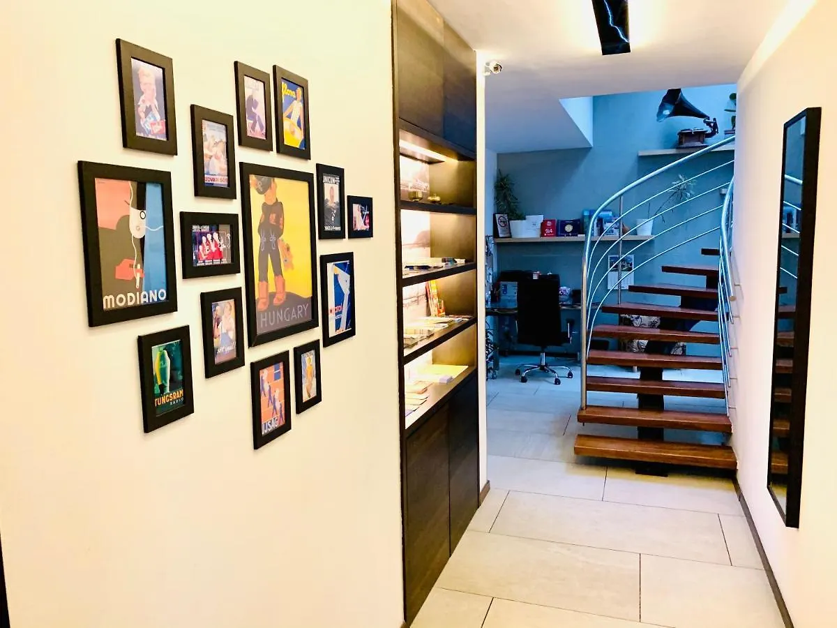 Parliament Penthouse Apartment Budapest