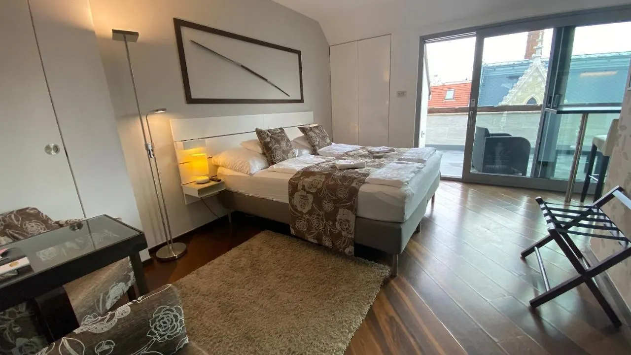 Parliament Penthouse Apartment Budapest Hungary