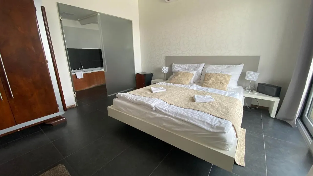 Parliament Penthouse Apartment Budapest